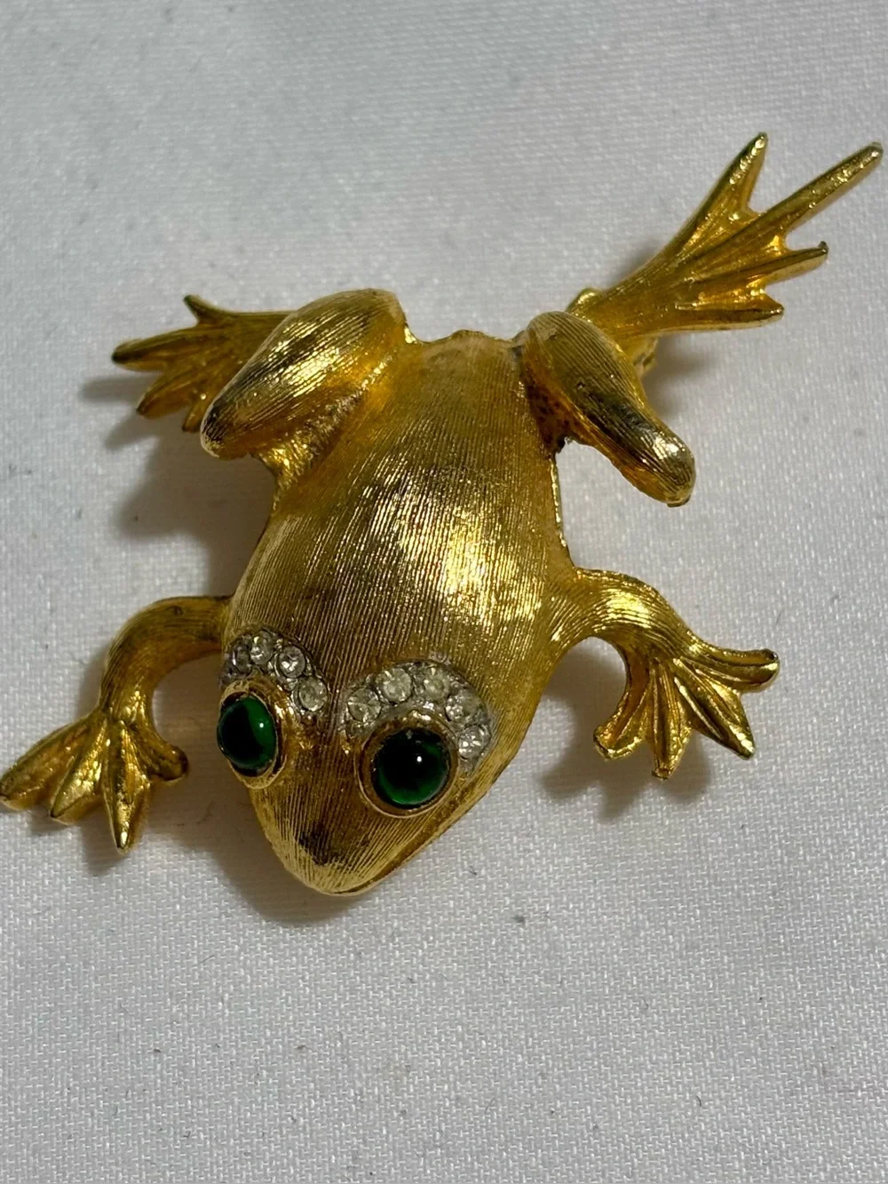 Vintage Gold Tone Rhinestone Green Eyes Frog Pin Brooch